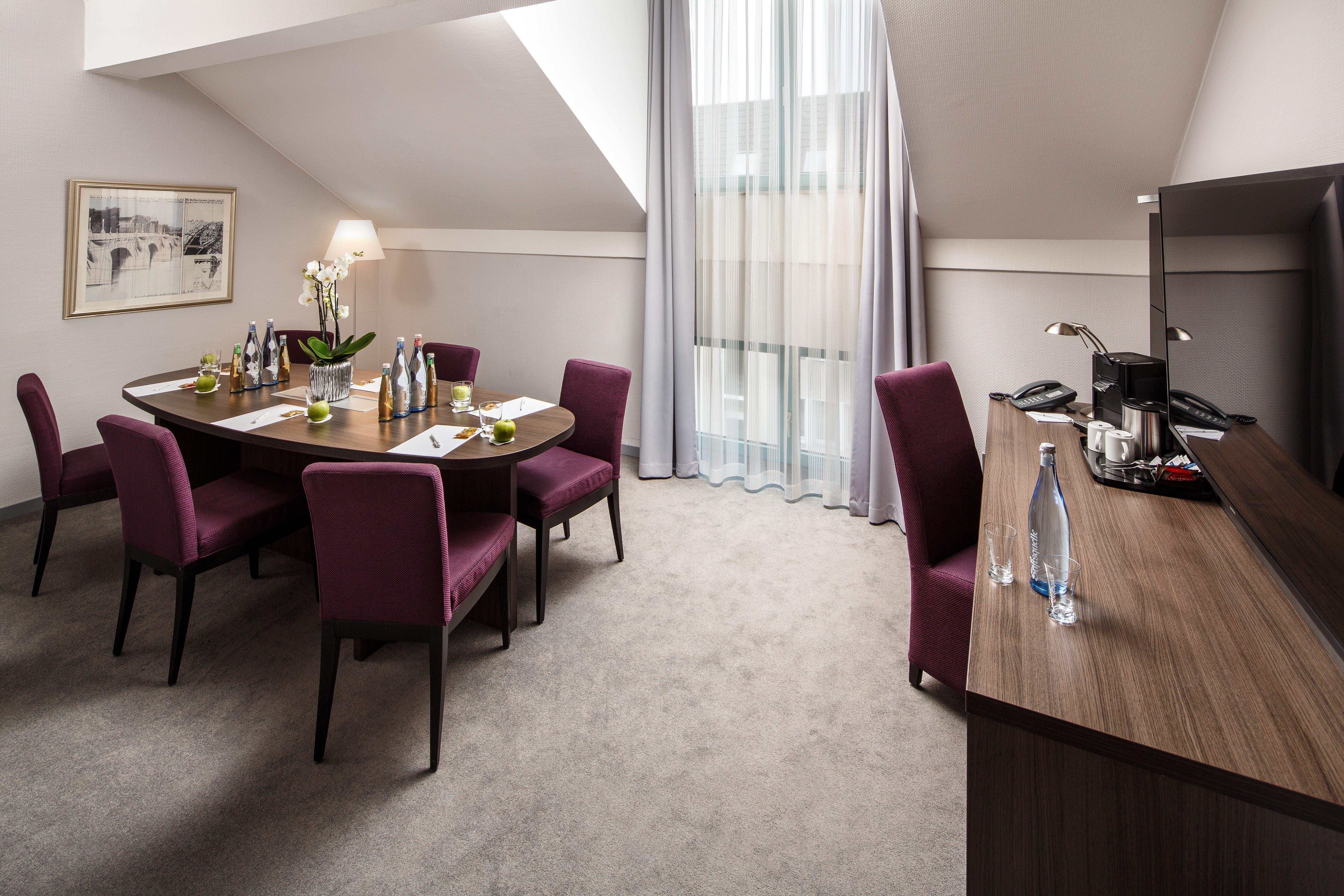 Holiday Inn Duesseldorf Hafen, An Ihg Hotel Bagian luar foto