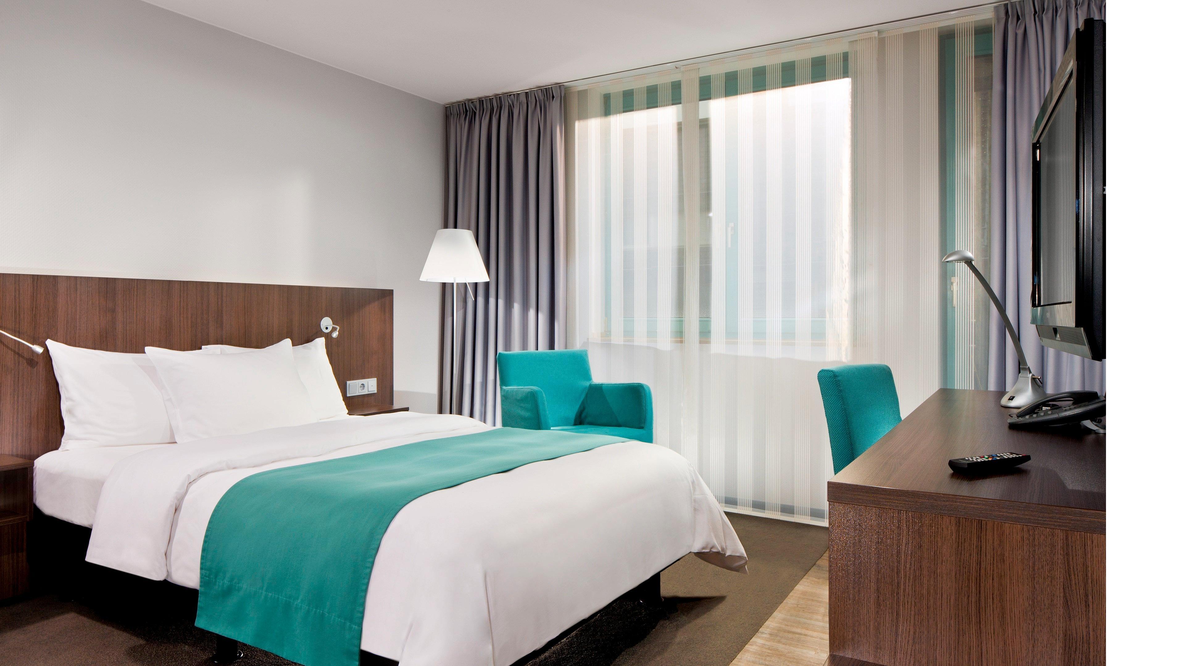 Holiday Inn Duesseldorf Hafen, An Ihg Hotel Bagian luar foto