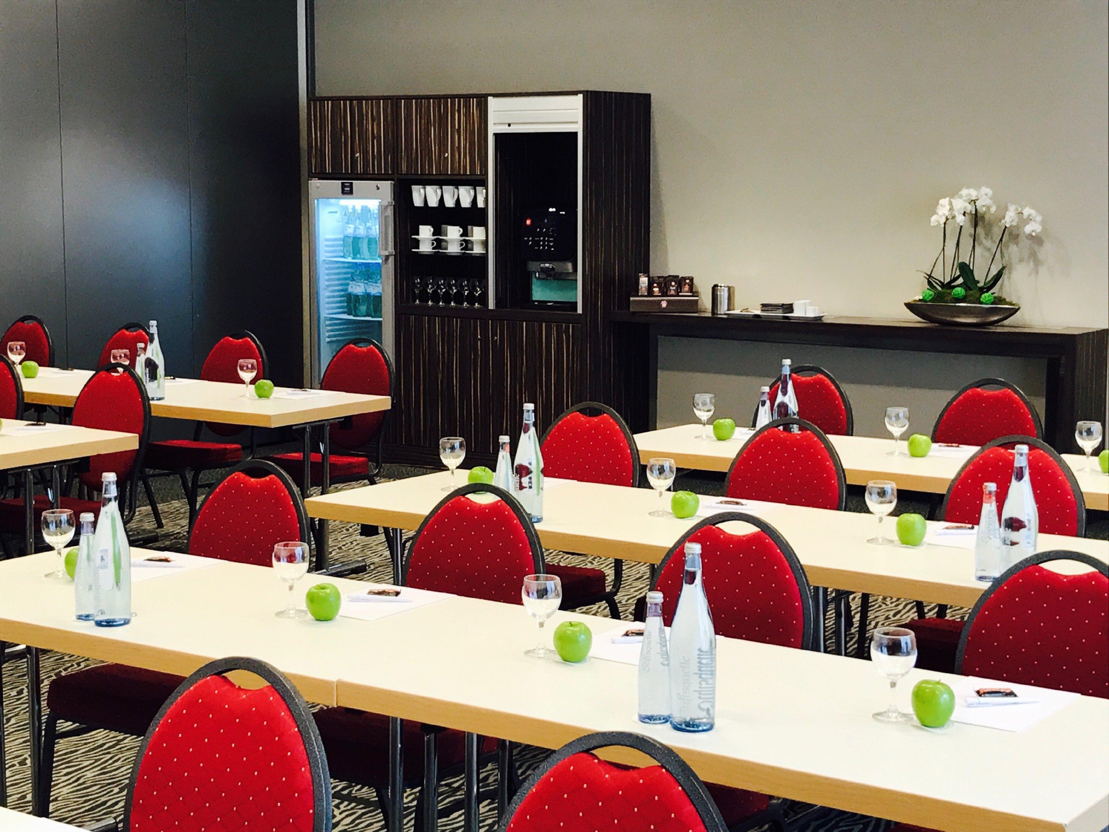 Holiday Inn Duesseldorf Hafen, An Ihg Hotel Bagian luar foto